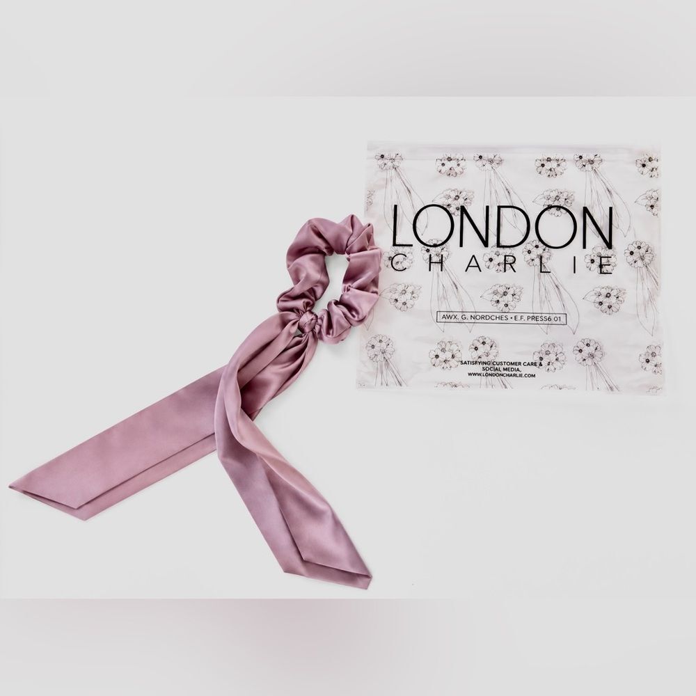 NWOT Smokey Purple Haze 2 in 1 Scrunchie Bow Ribbon Scarf Hairbow